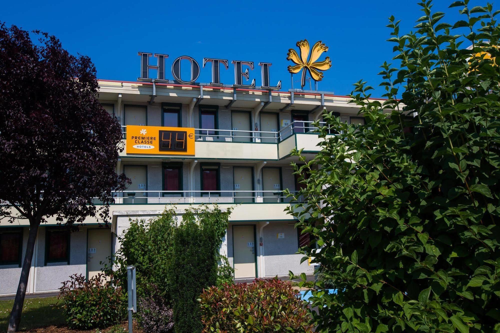 Première Classe Clermont Ferrand Nord Esterno foto